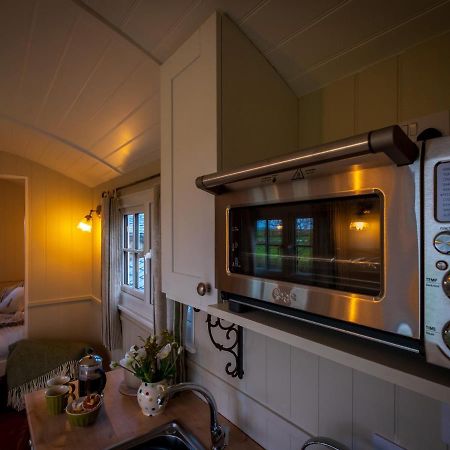 The Pleasant Hut At Mountpleasant Farm Villa Ulverston Buitenkant foto