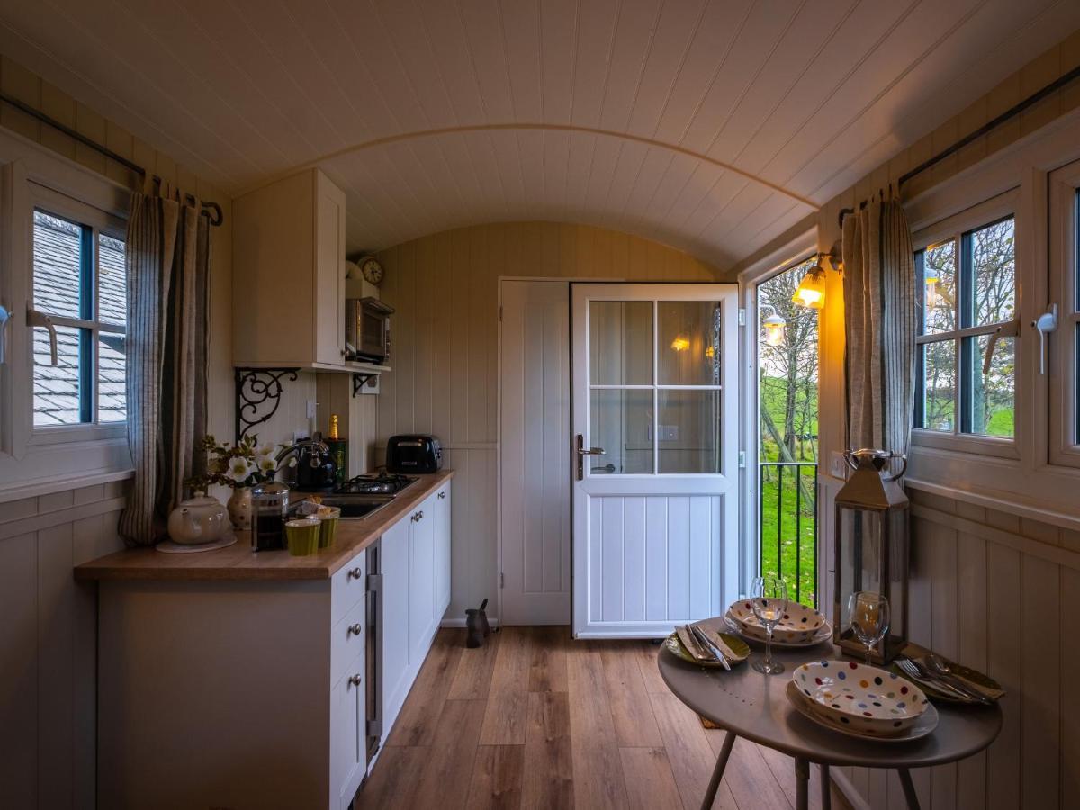 The Pleasant Hut At Mountpleasant Farm Villa Ulverston Buitenkant foto