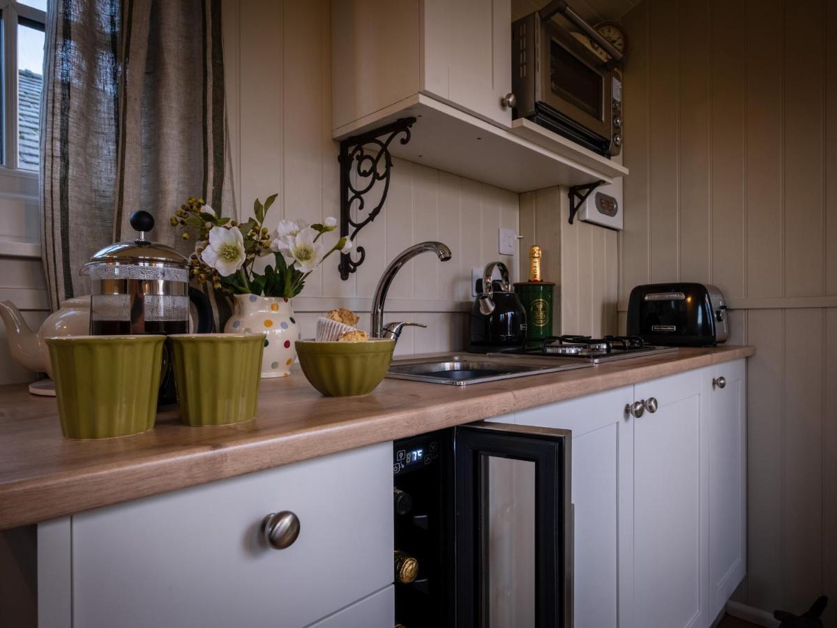 The Pleasant Hut At Mountpleasant Farm Villa Ulverston Buitenkant foto